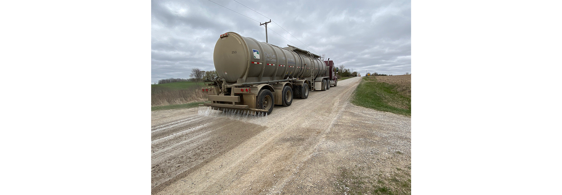 dust control on gravel road