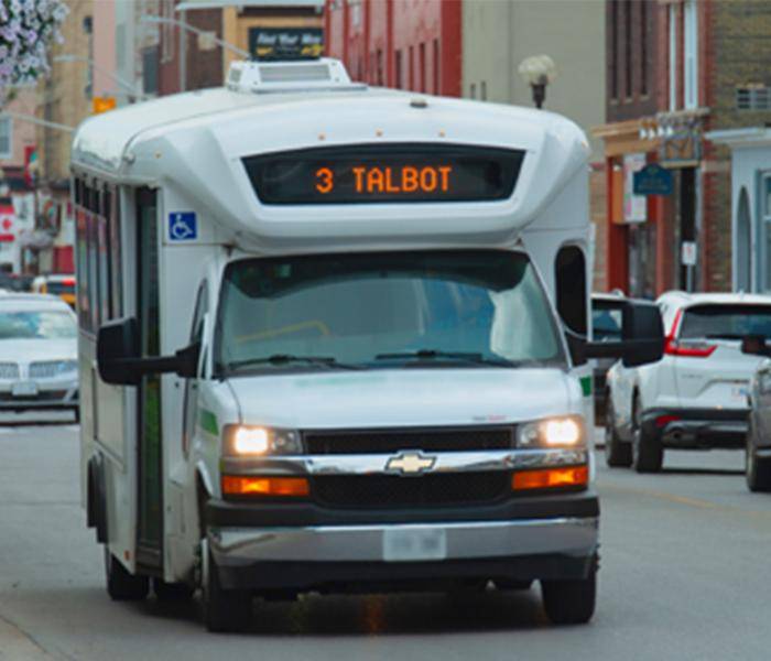Small transit bus