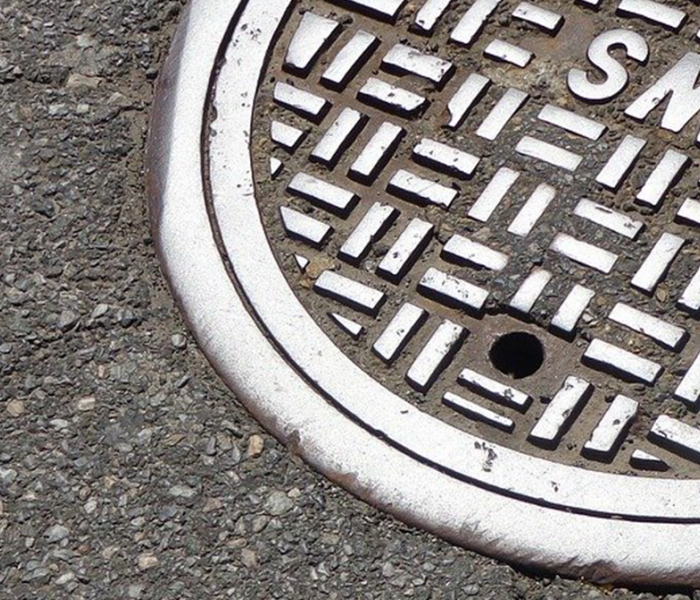 maintenance hole cover